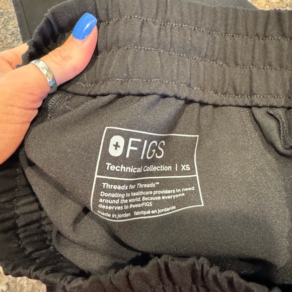 Women’s Figs Sierra joggers - Picture 5 of 7